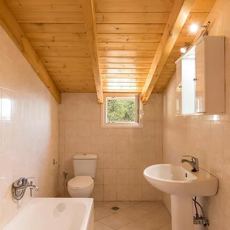 Daire Luxury Loft With Pool Corfu